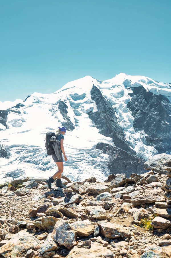 How to Incorporate Altitude Training for a Marathon Runner Living at Sea Level?